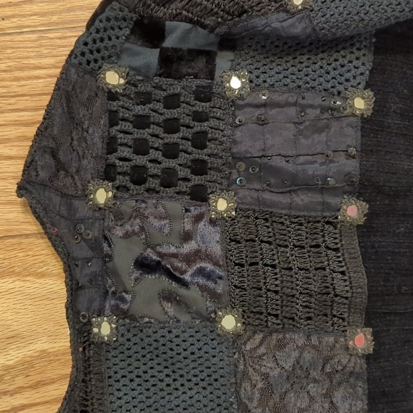 Vintage Minnie's Closet chenille sweater with mirror accents, made in India, M - Picture 5 of 5